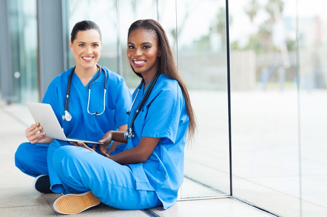 navigating-career-paths-as-a-nurse-practitioner